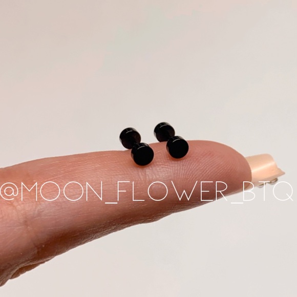 Black Flat Barbell Earrings - Picture 5 of 6